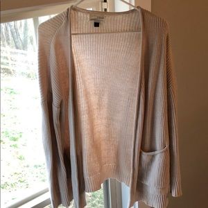 Universal thread cream colored sweater!